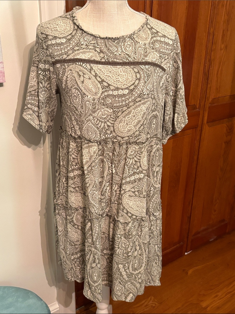 Women's Paisley Tiered Short Sleeve Dress - Olive& cream